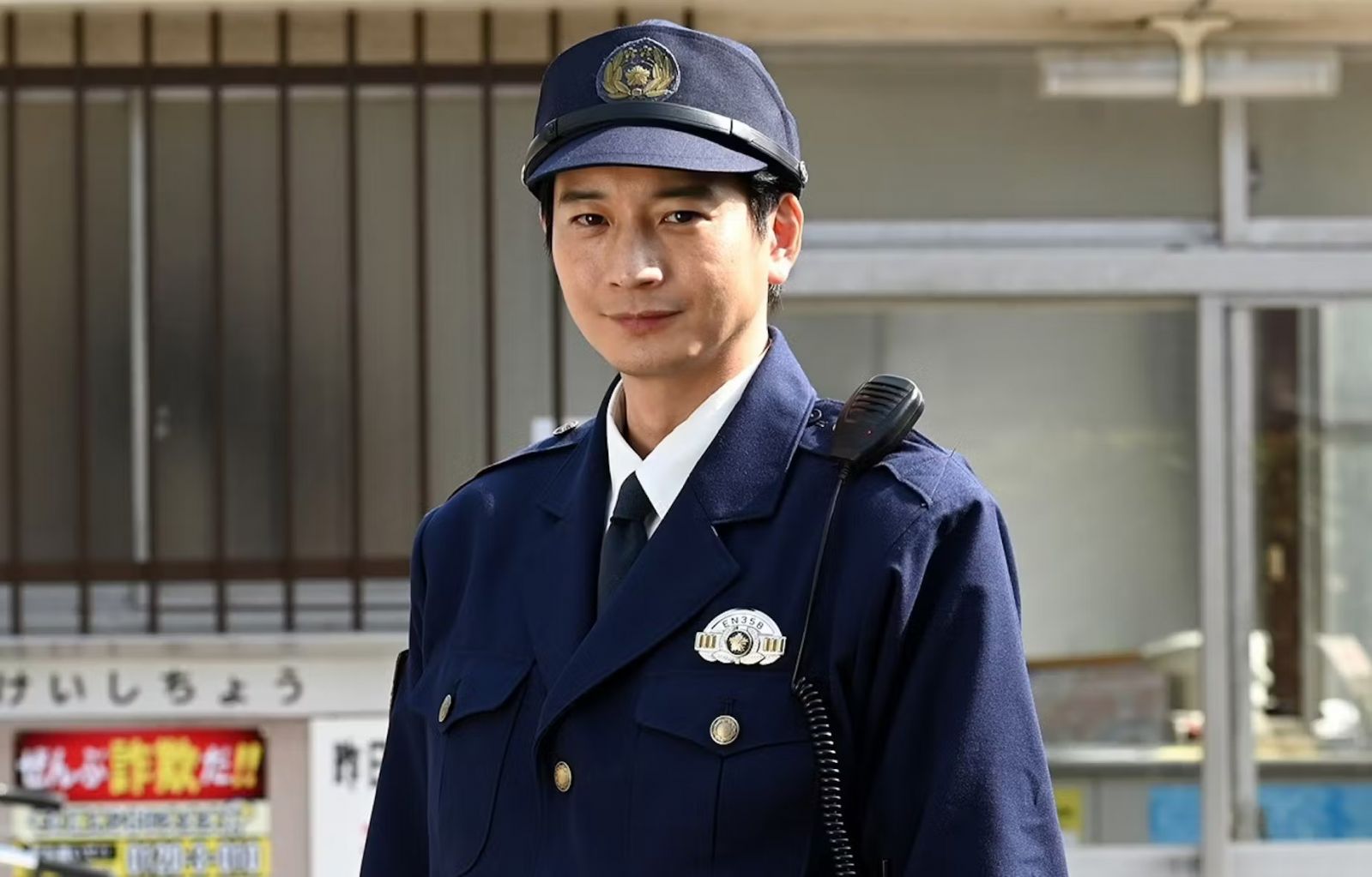 向井理在《Double Cheat》中將演出有雙重身分的警察多家良啟介。(Photo: 東京電視台官網)