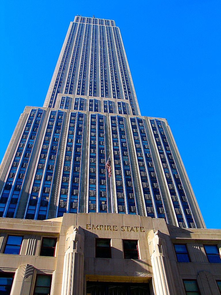 The Art Deco-style façade was clad in Indiana limestone, granite, bricks, aluminium and stainless steel (Photo: CS Imming / WikiCommons)