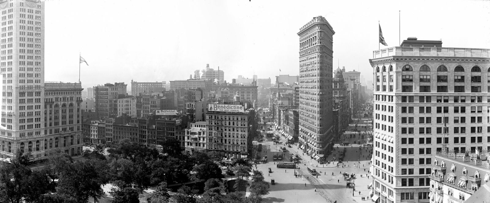 The Flatiron Building in the early 20th century (Photo: Detroit Publishing Co / WikiCommons)