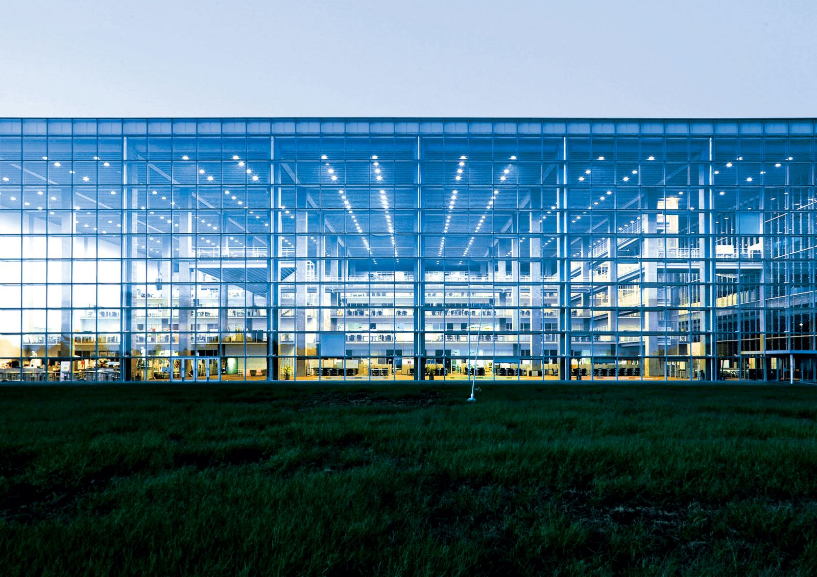 Future University of Hakodate (Photo: Isao Aihara)