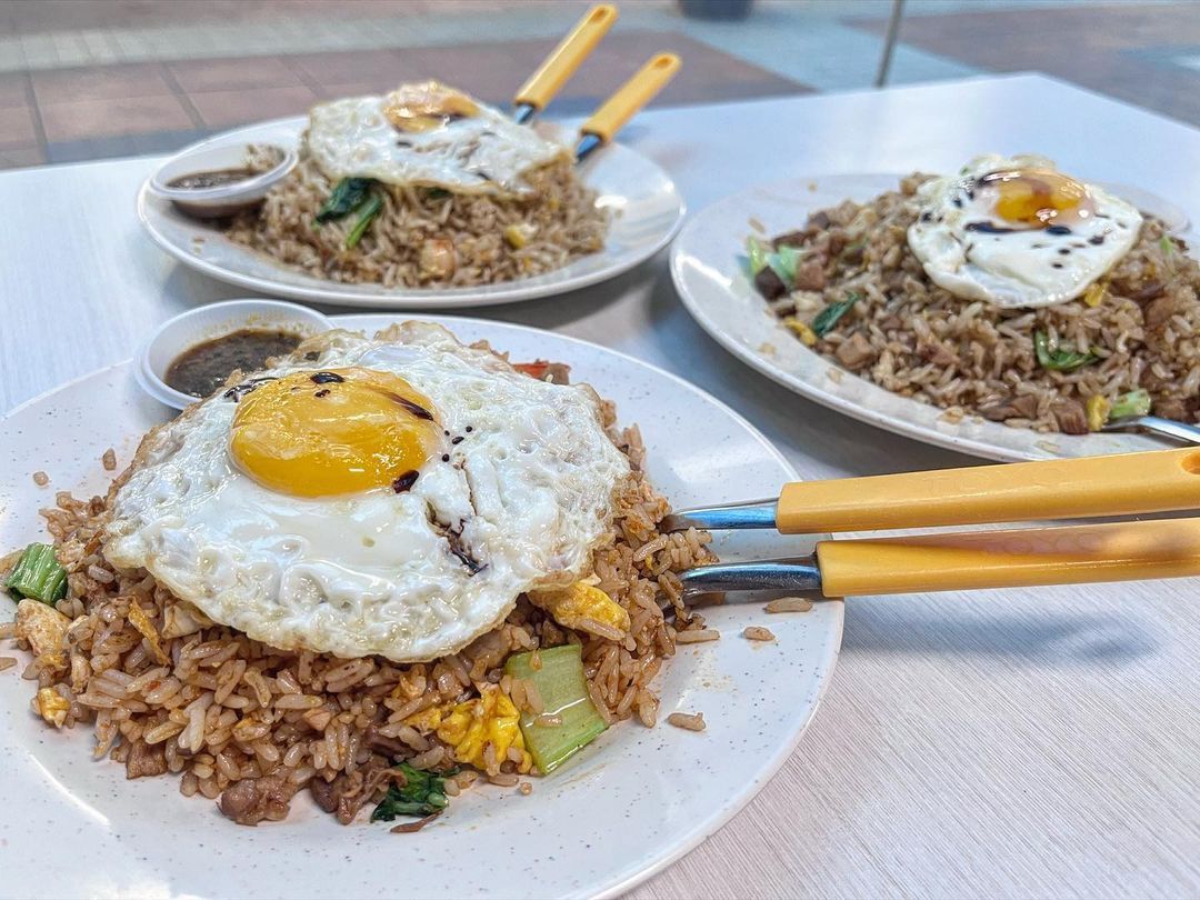 Plates of fried rice (Photo: Instagram / @so3dna.kl)