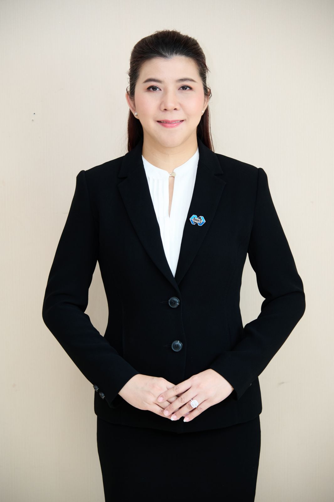 Pornlapas Na Lamphun, CEO of INDEX INTERNATIONAL GROUP PUBLIC COMPANY LIMITED