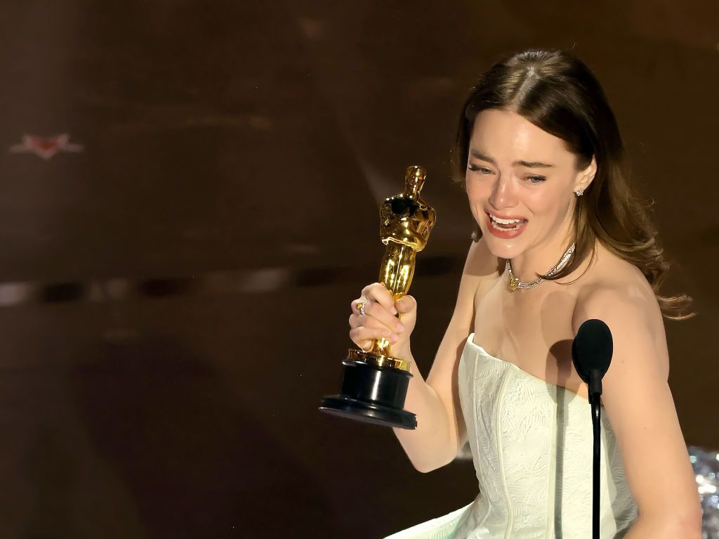 HOLLYWOOD, CALIFORNIA - MARCH 10: Emma Stone accepts the Best Actress in a Leading Role award for "Poor Things" onstage during the 96th Annual Academy Awards at Dolby Theatre on March 10, 2024 in Hollywood, California. (Photo by Kevin Winter/Getty Images)
