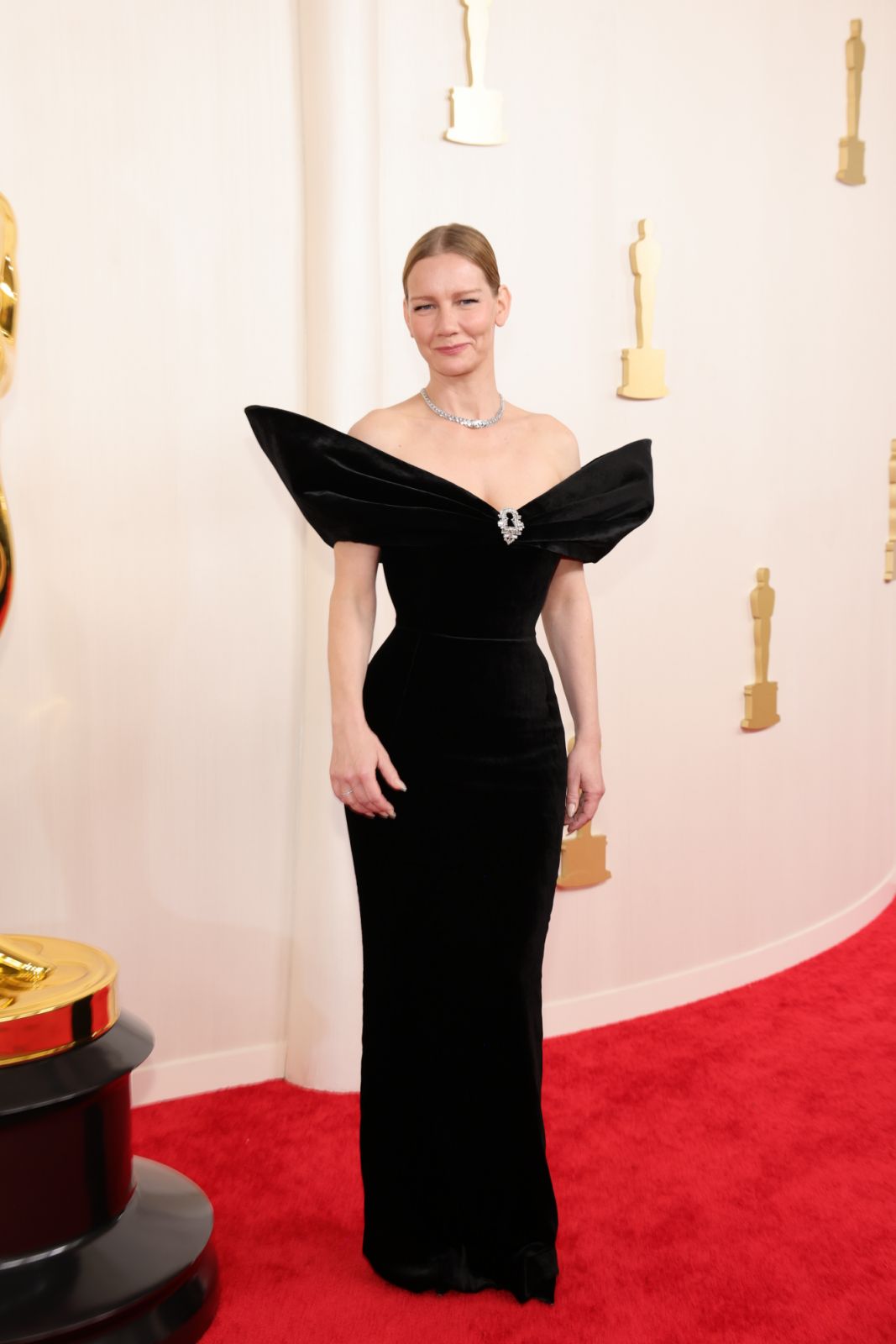 HOLLYWOOD, CALIFORNIA - MARCH 10: Sandra Hüller attends the 96th Annual Academy Awards on March 10, 2024 in Hollywood, California. (Photo by Arturo Holmes/Getty Images)