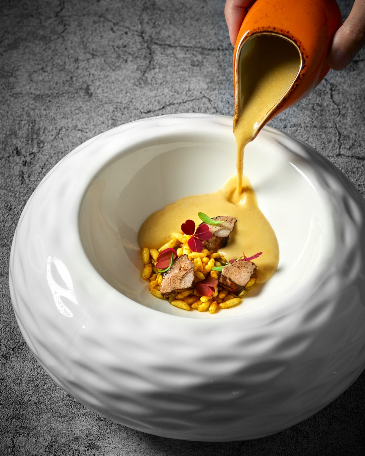 Heart of Hearts—banana blossom with coconut milk and turmeric infused stem cream (Photo: Nadodi)