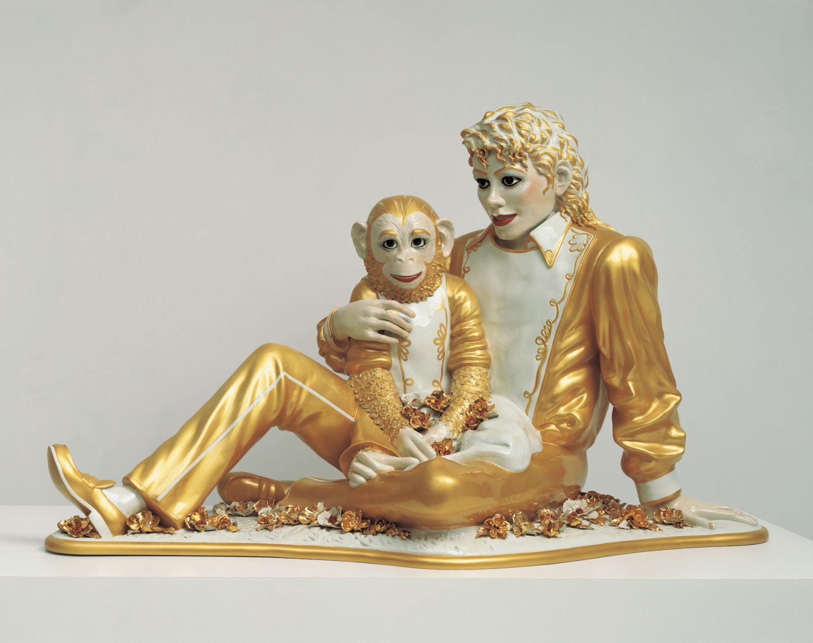 Jeff Koon's "Michael Jackson and Bubbles" (1988), on view for "Jeff Koons 1977 1999" at Art Intelligence Global, March 23 April 26 Suite A, 1st Floor, TS Tower, 43 Heung Yip Rd, Wong Chuk Hang (Photo: courtesy of Jeff Koons and Art Intelligence Global