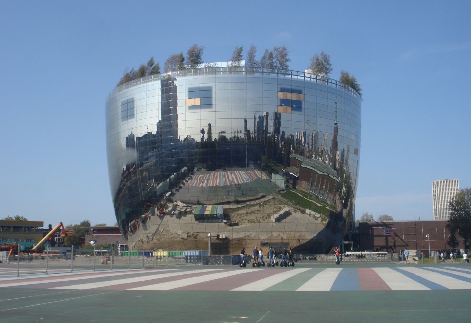 The gleaming Depot Museum Boijmans Van Beuningen, designed by MVRDV (Photo: F.Eveleens / WikiCommons)