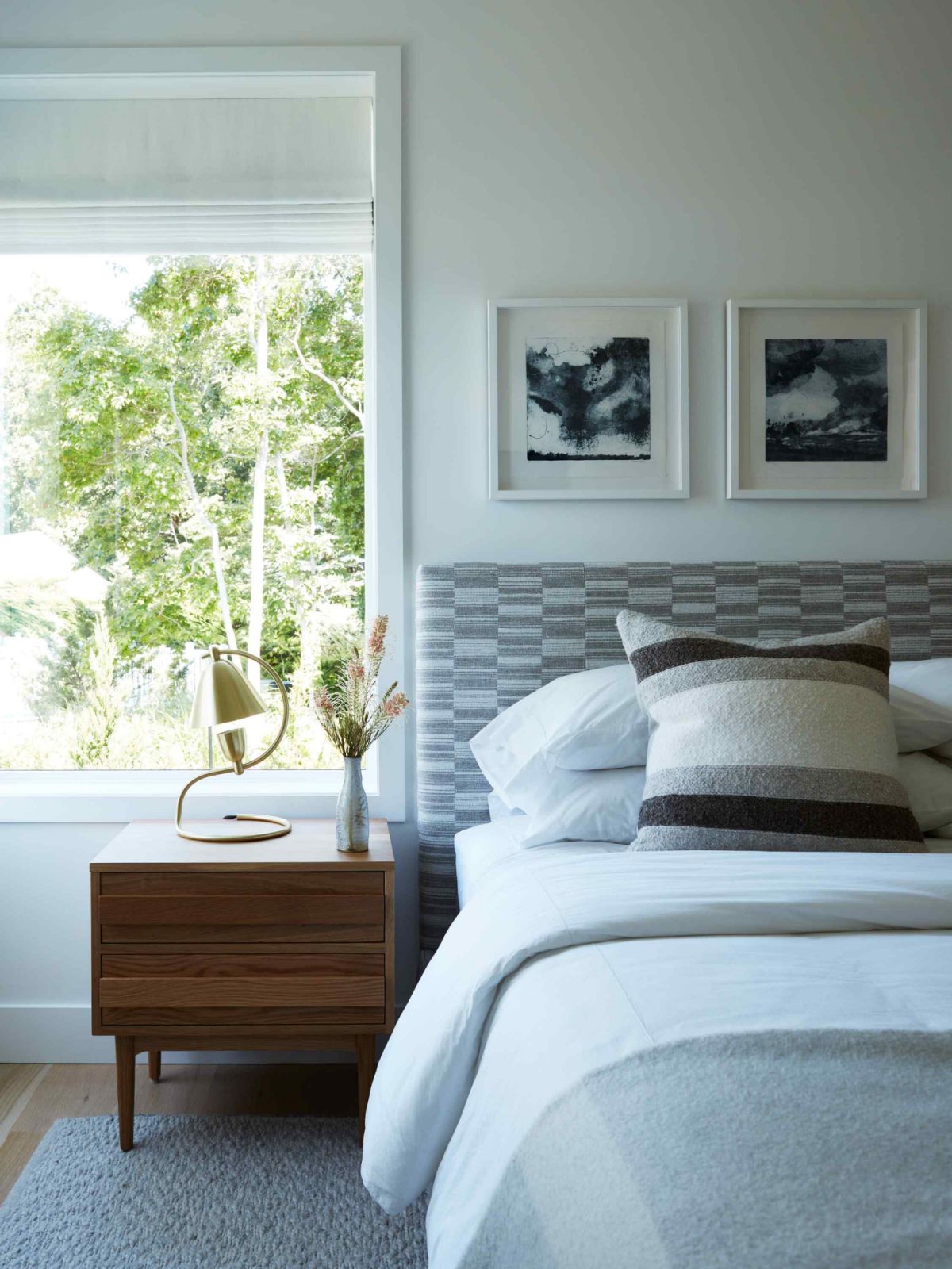 Warmth and depth in the junior master guest suite