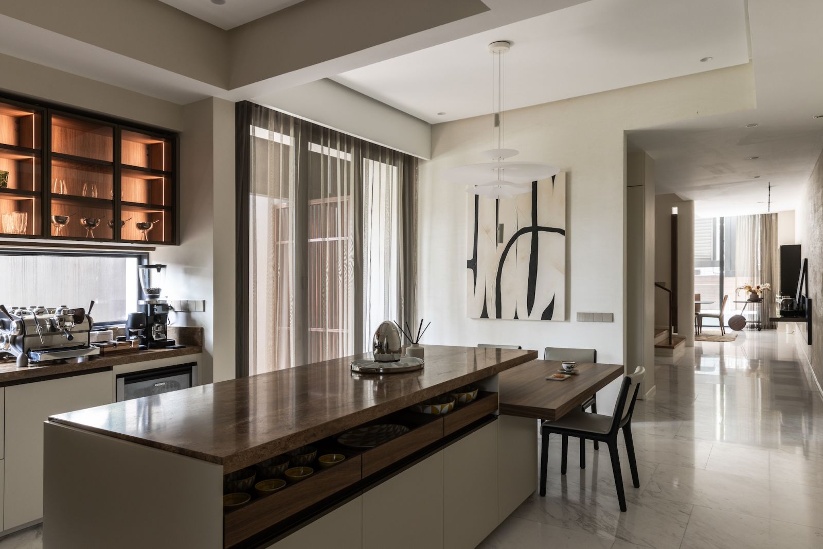 The dry kitchen