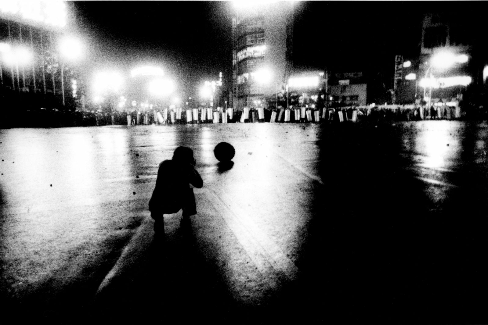 Daido Moriyama's "Scandalous / Accident (Shinjuku, Tokyo, 1968)", 2016 on view for "City Drift" at WKM Gallery, 20/F, Coda Designer Centre, 62 Wong Chuk Hang Rd, Wong Chuk Hang (Photo: courtesy Akio Nagasawa Gallery and WKM Gallery)