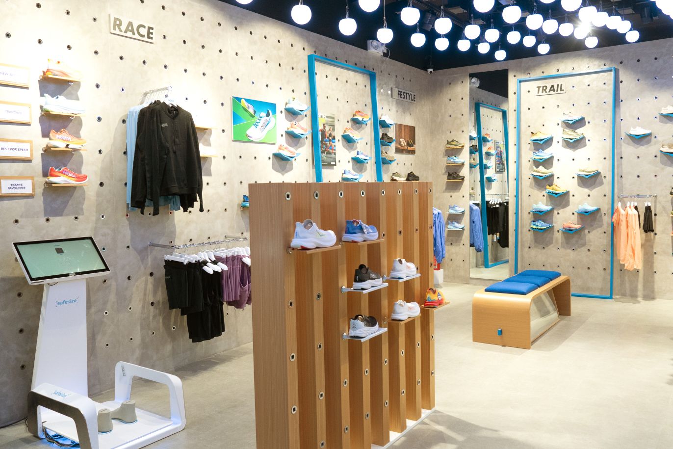 HOKA at GH Mall featuring its foot scanner