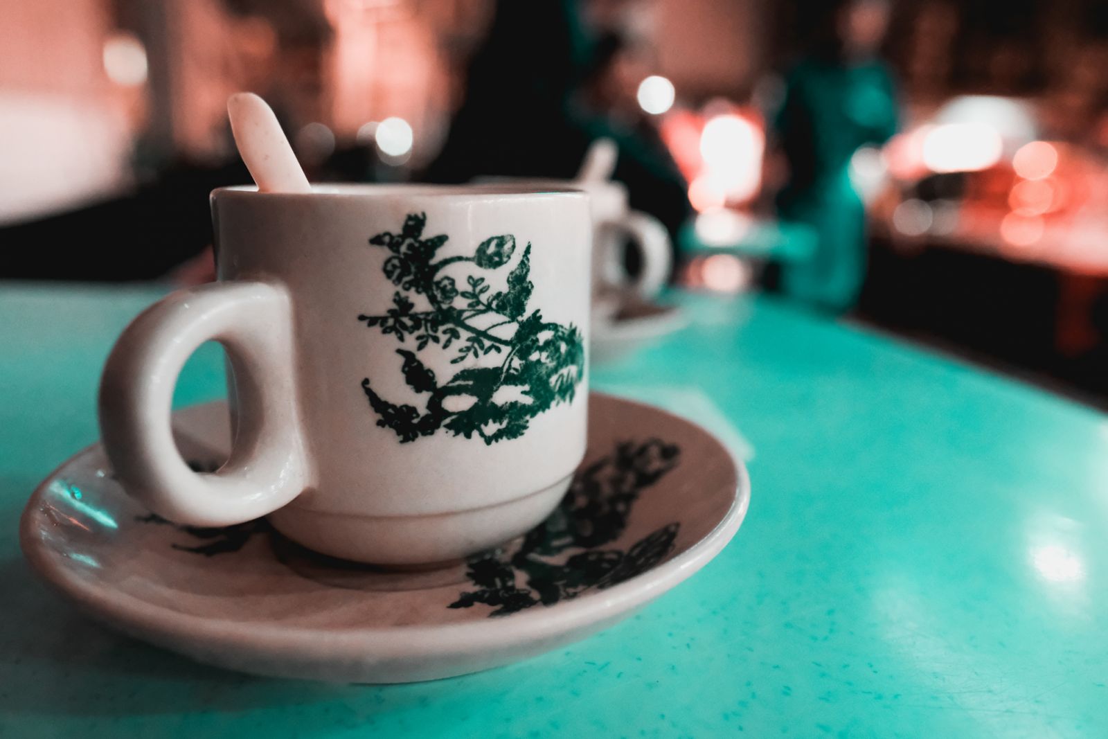 Ipoh white coffee is usually served in traditional mugs (Photo: Getty Images)