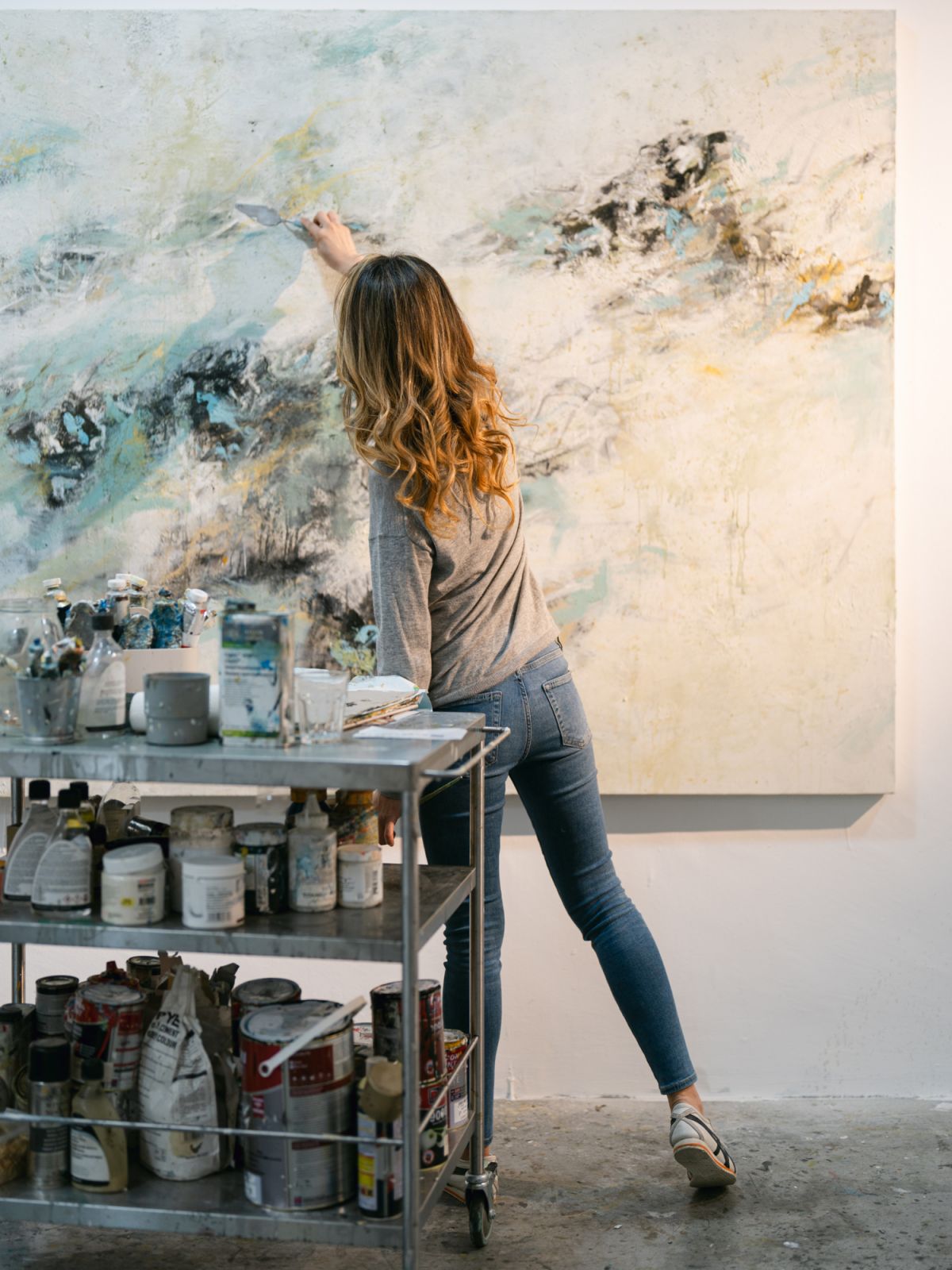 Jaee Tee draws inspiration from a diverse range of artists from both the east and west