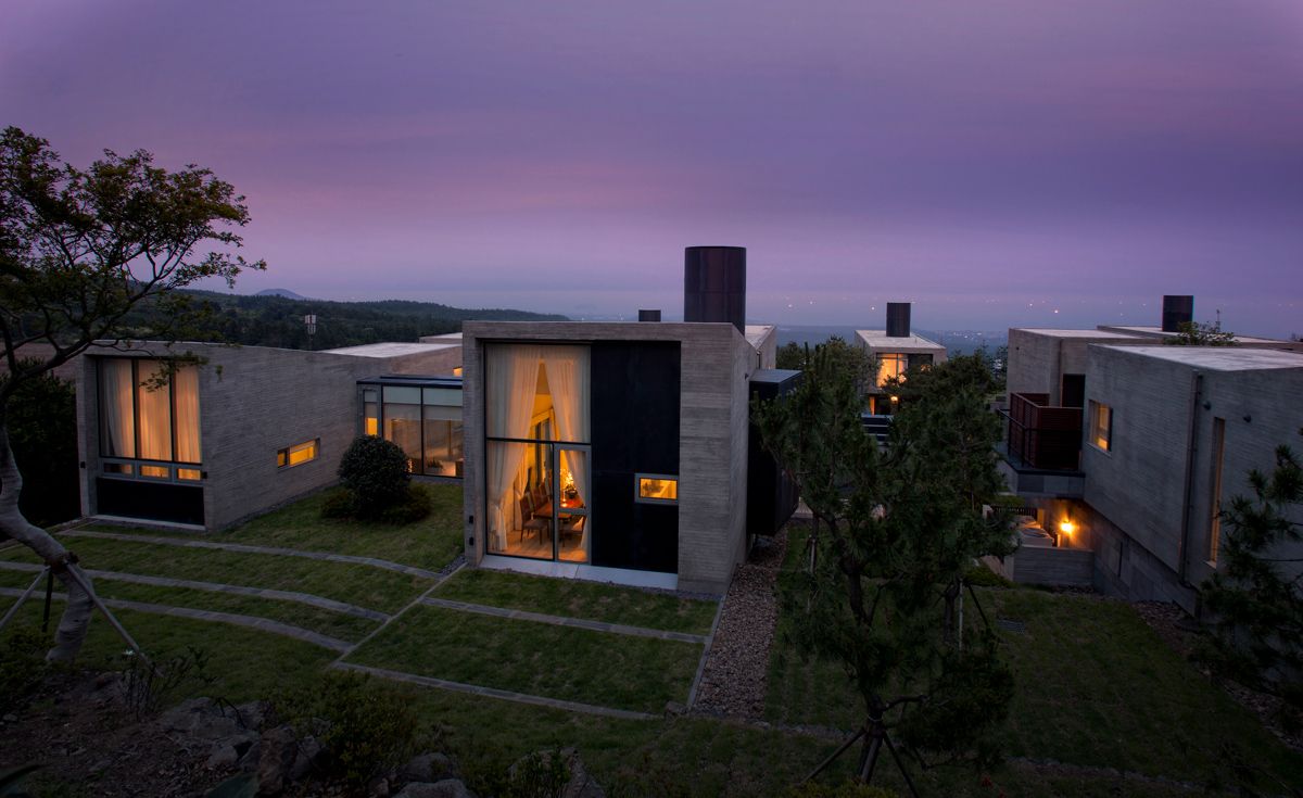 Seung Hyo-sang's architecture is presented the beautiful silhouette of Jeju (Photo: Courtesy of Jeju Artvillas)