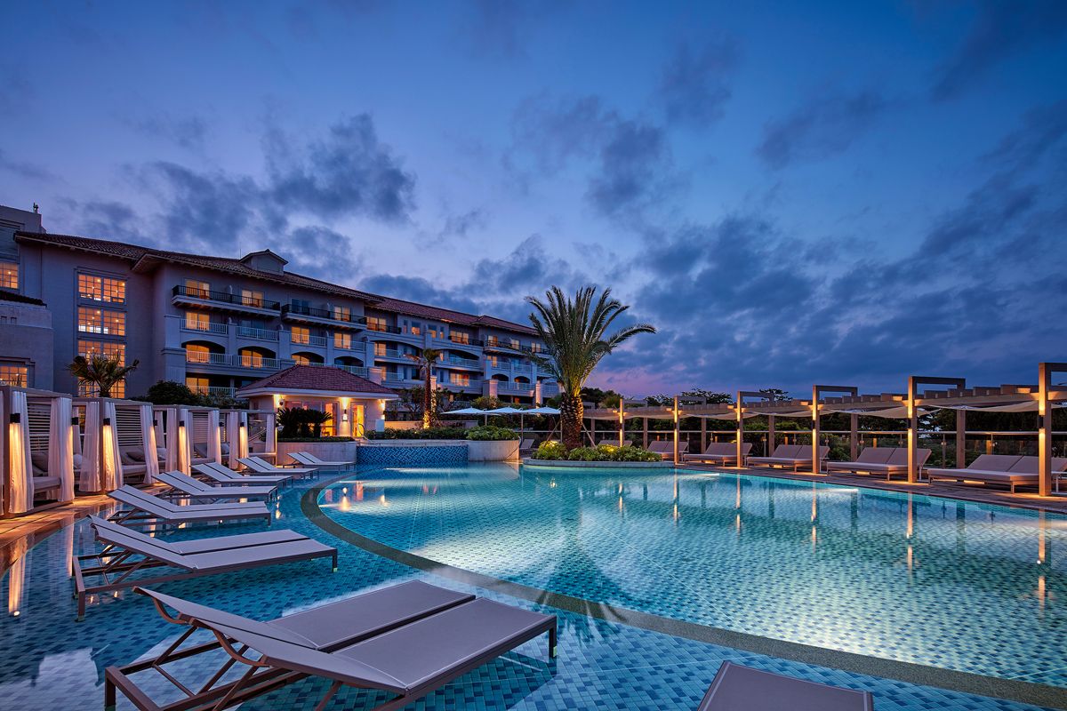 Guaranteed more private time at the Adult Pool (Photo: Courtesy of The Shilla Jeju)