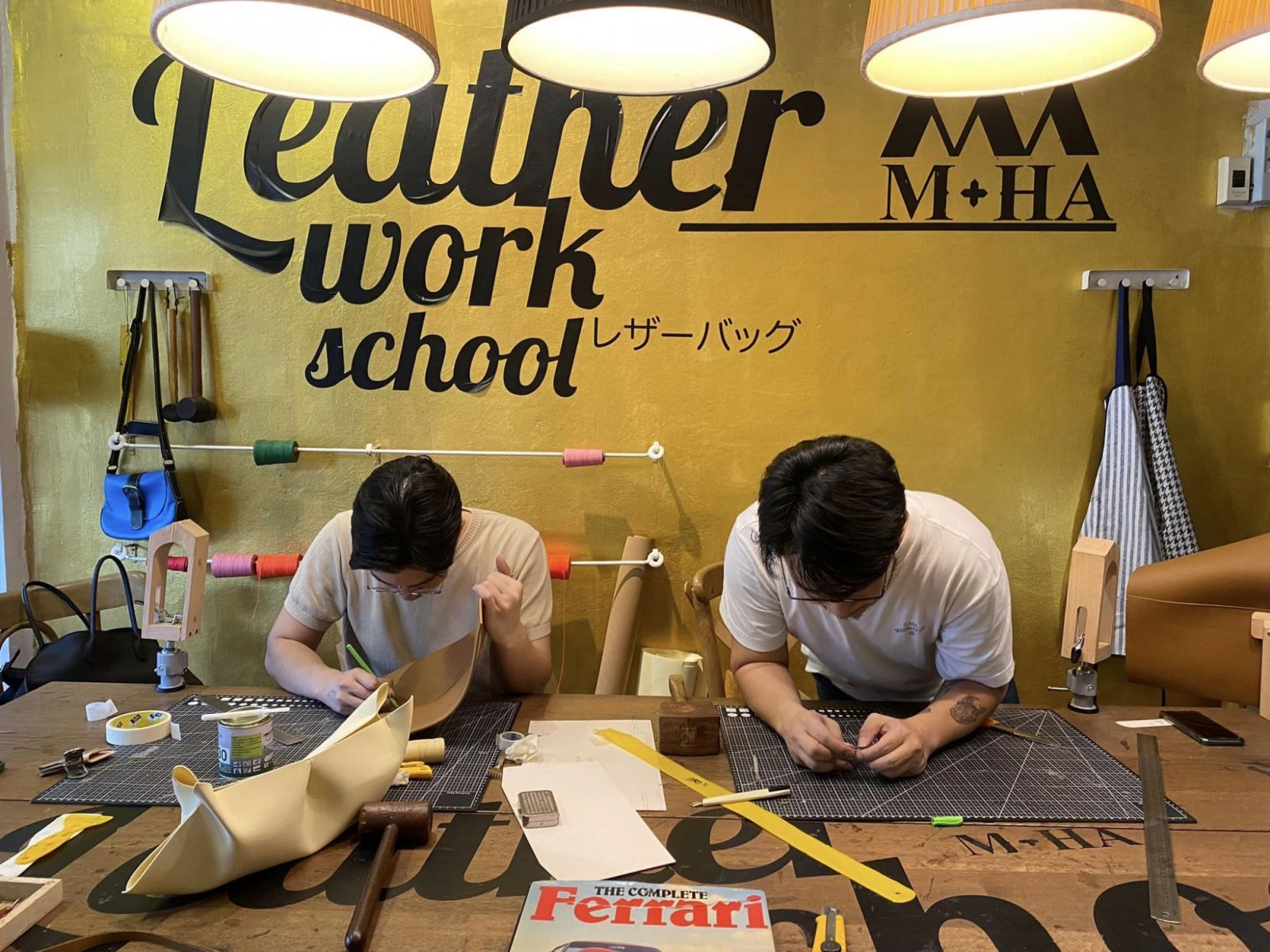 Leather goods workshop at The Kafé by Mha art & craft