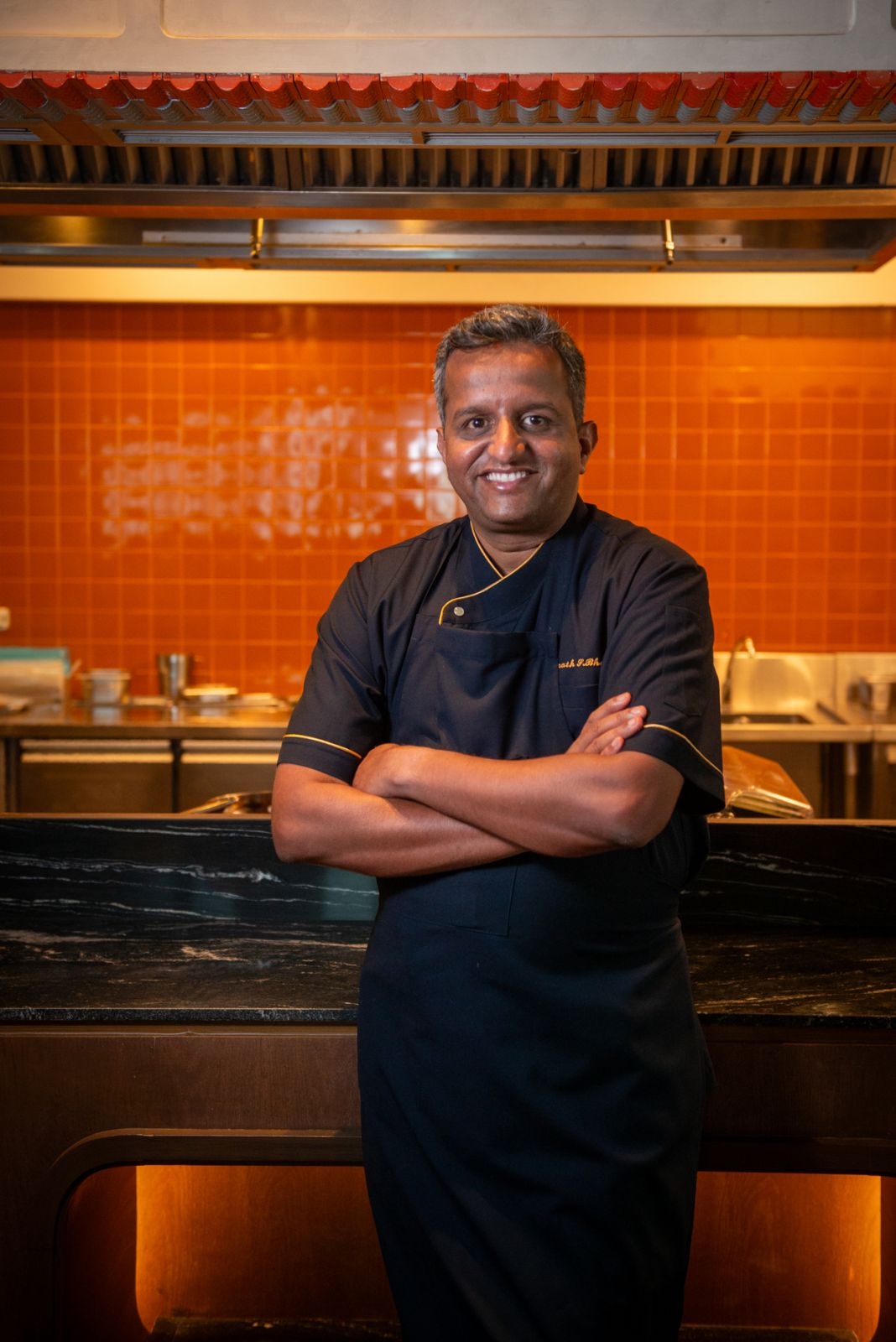 เชฟ Bharath S. Bhat หัวหน้าเชฟประจำห้องอาหาร Nila