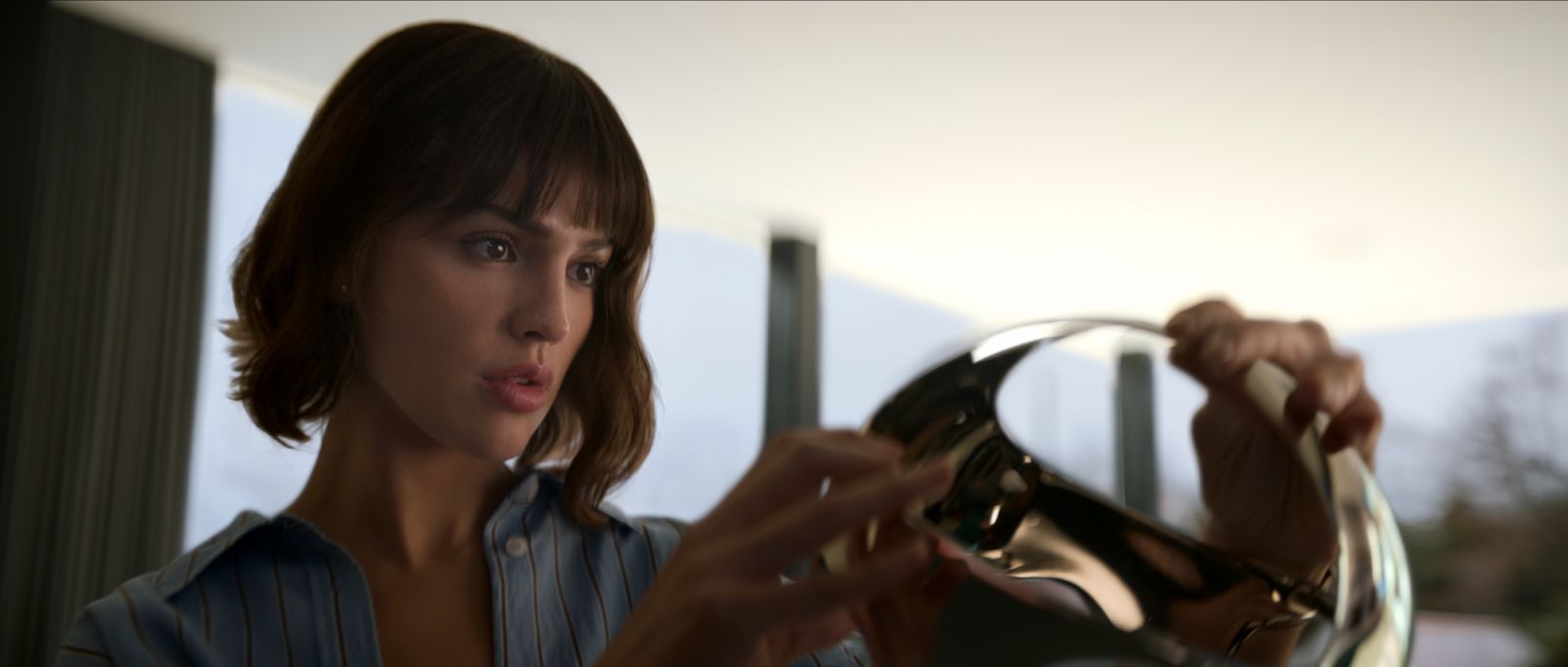 3 Body Problem. Eiza González as Auggie Salazar in episode 103 of 3 Body Problem. Cr. Courtesy of Netflix © 2024