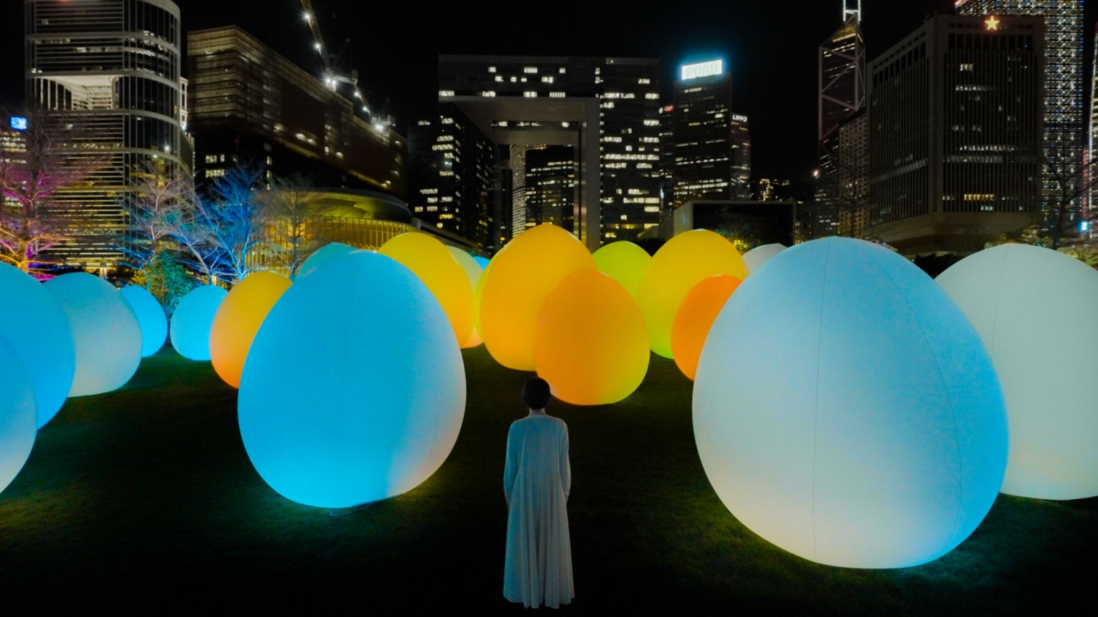 「teamLab: Continuous 光漣」添馬公園, 香港 © teamLab