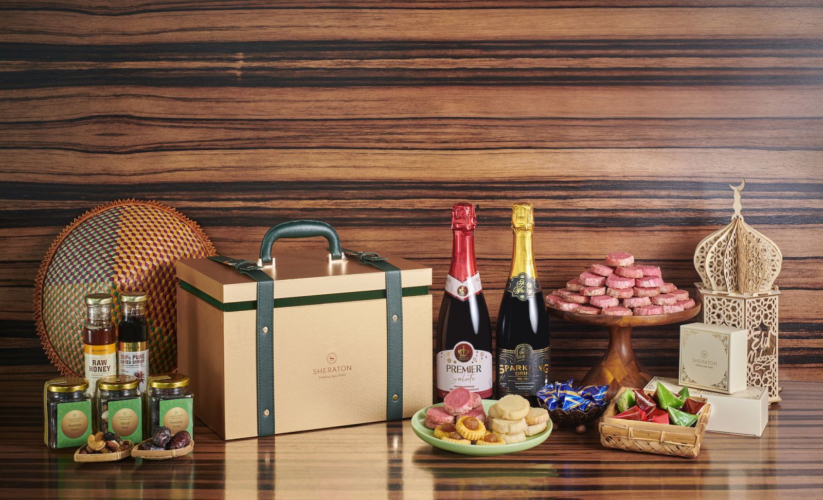 Hari Raya gifts from Sheraton Petalling Jaya Hotel (Photo: Sheraton Petalling Jaya Hotel)
