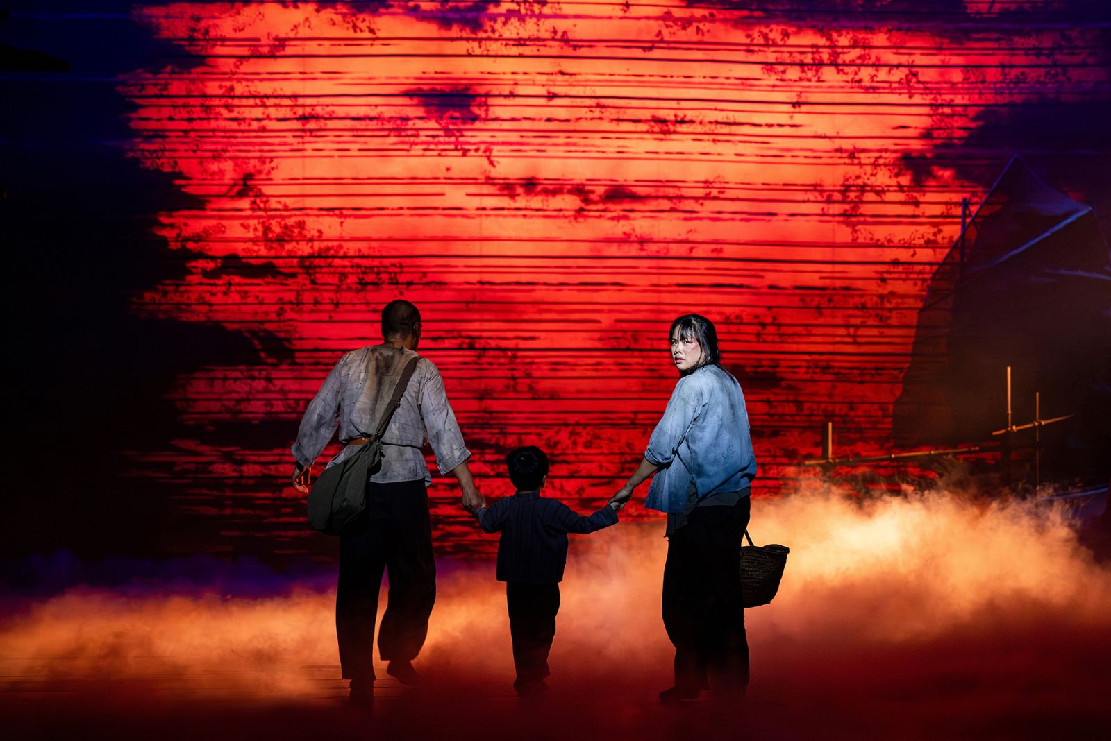 A scene in ‘Miss Saigon’ (Photo: Daniel Boud)