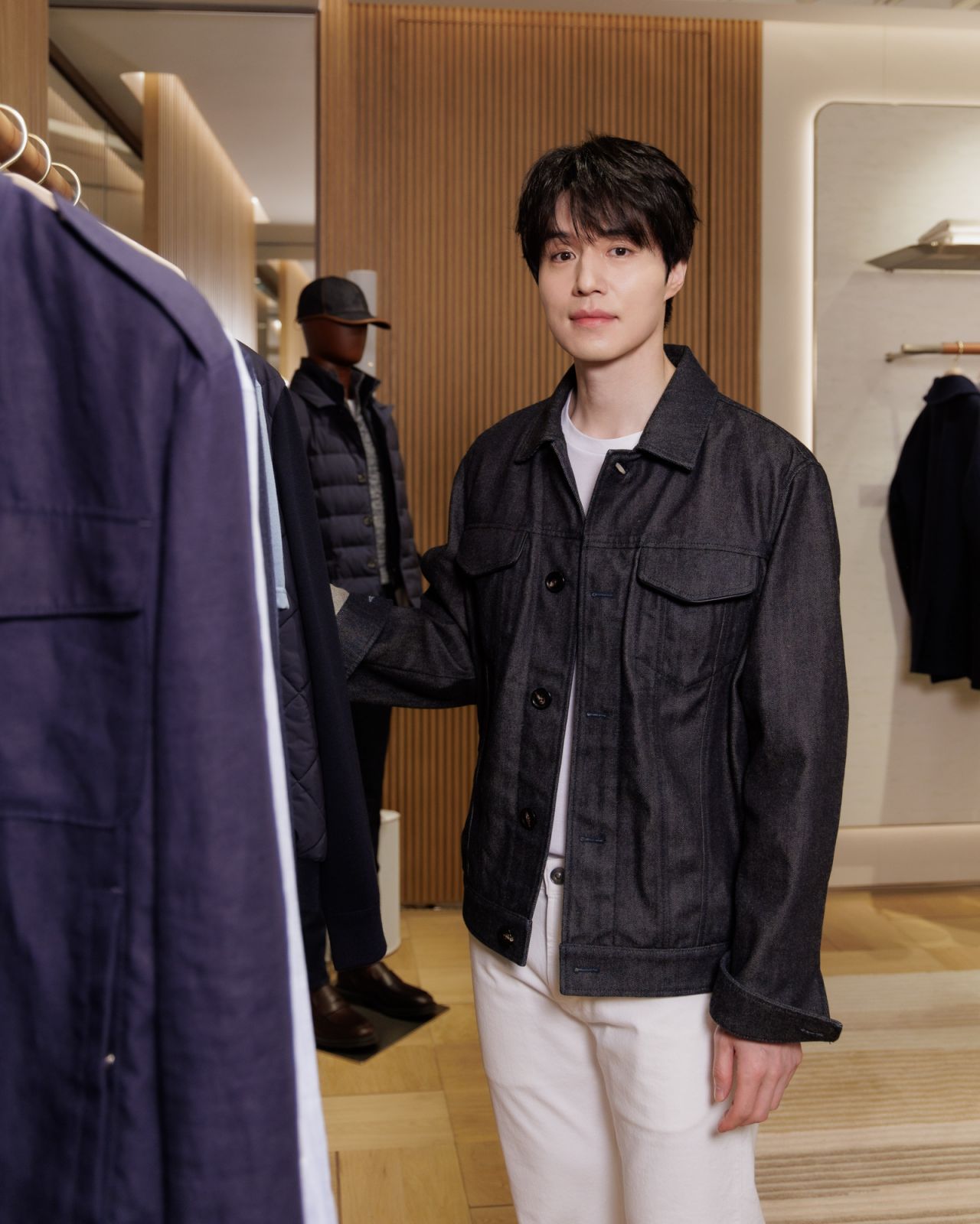 Lee Dong Wook at Loro Piana Boutique at Siam Paragon