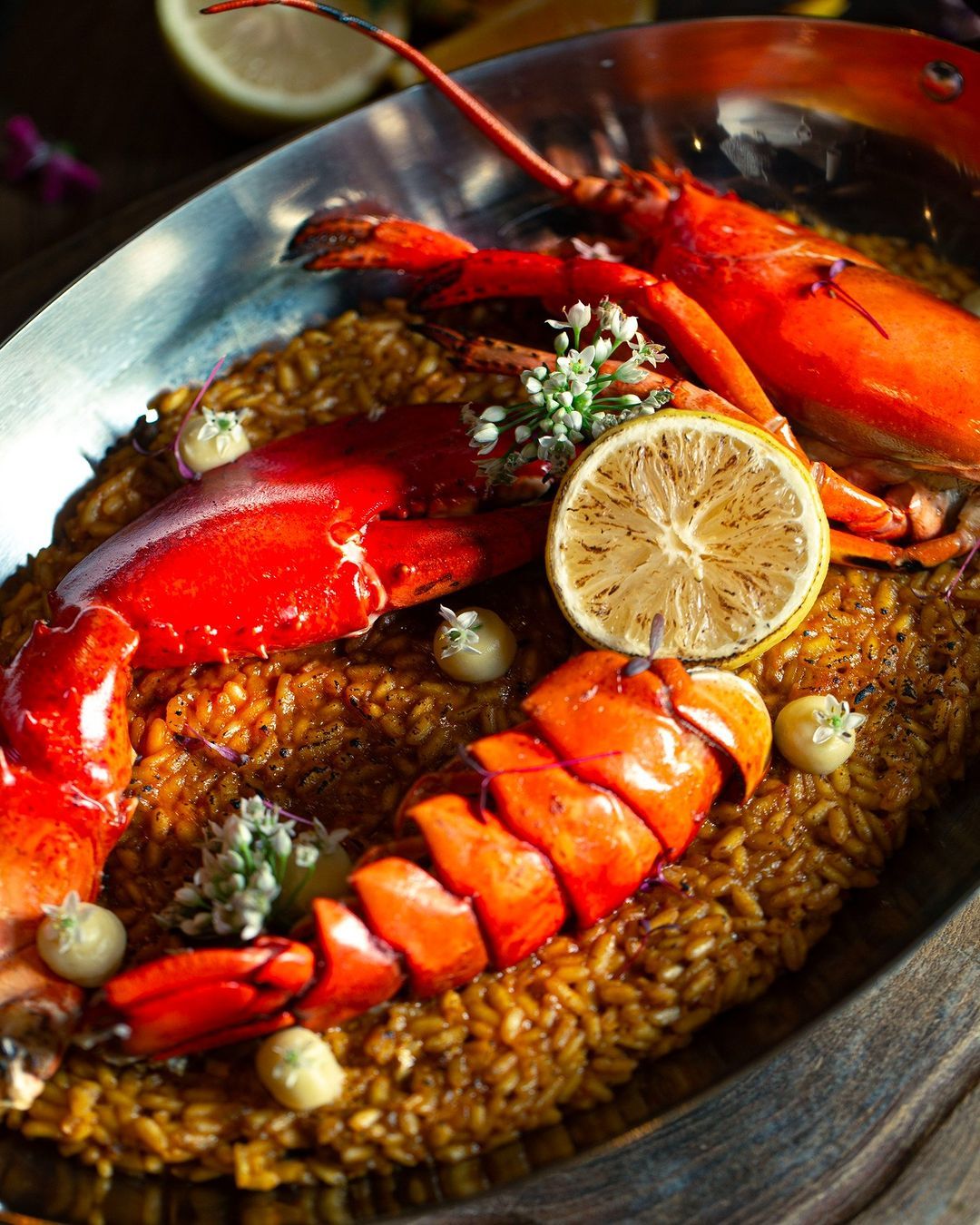 Lobster paella (Photo: Instagram / @asadorv)