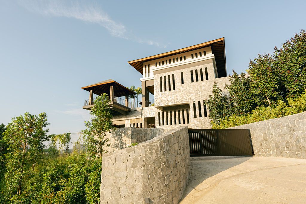 Approaching the villa