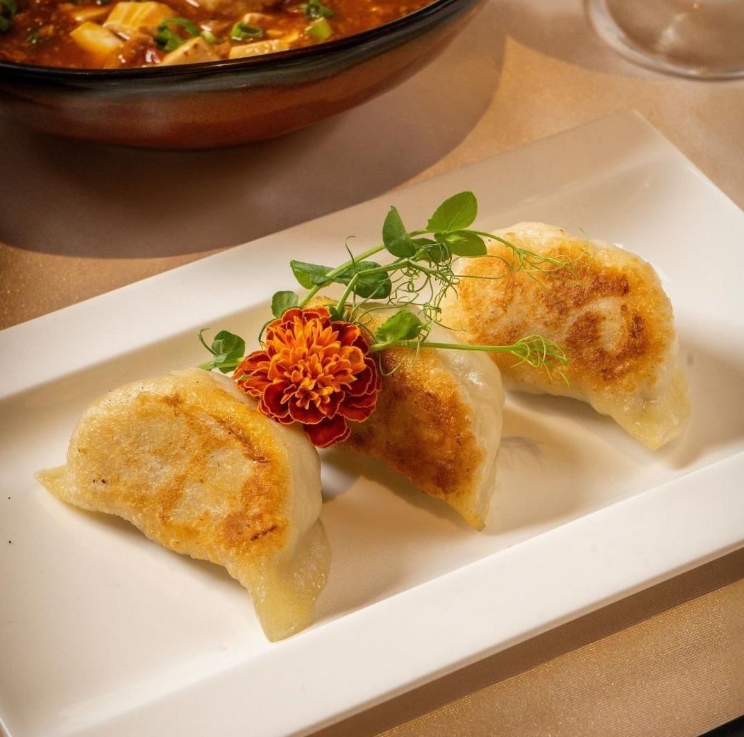 Pan seared foie gras dumplings (Photo: Instagram / @theqing_malaysia)