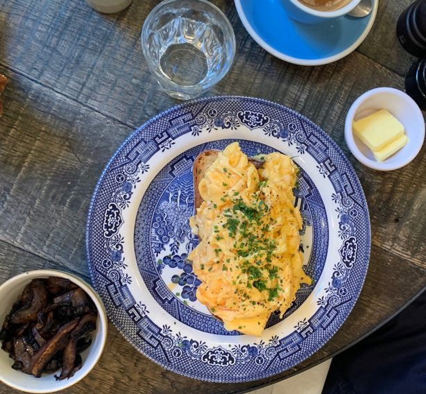 Scrambled eggs on toast (Photo: Getty Images)