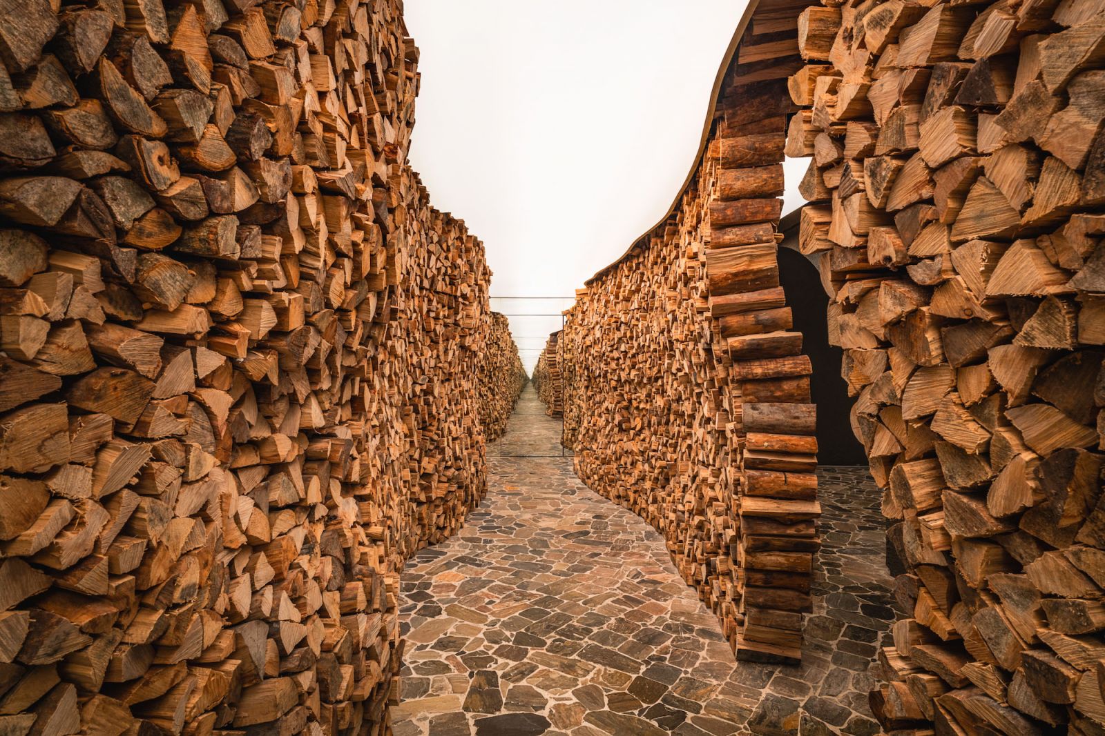 Bar Kar by Spacemen Studio (Photo: The Space Storyteller)
