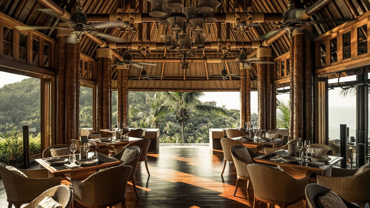 Koh Thai โรงแรม Four Seasons Resort Koh Samui