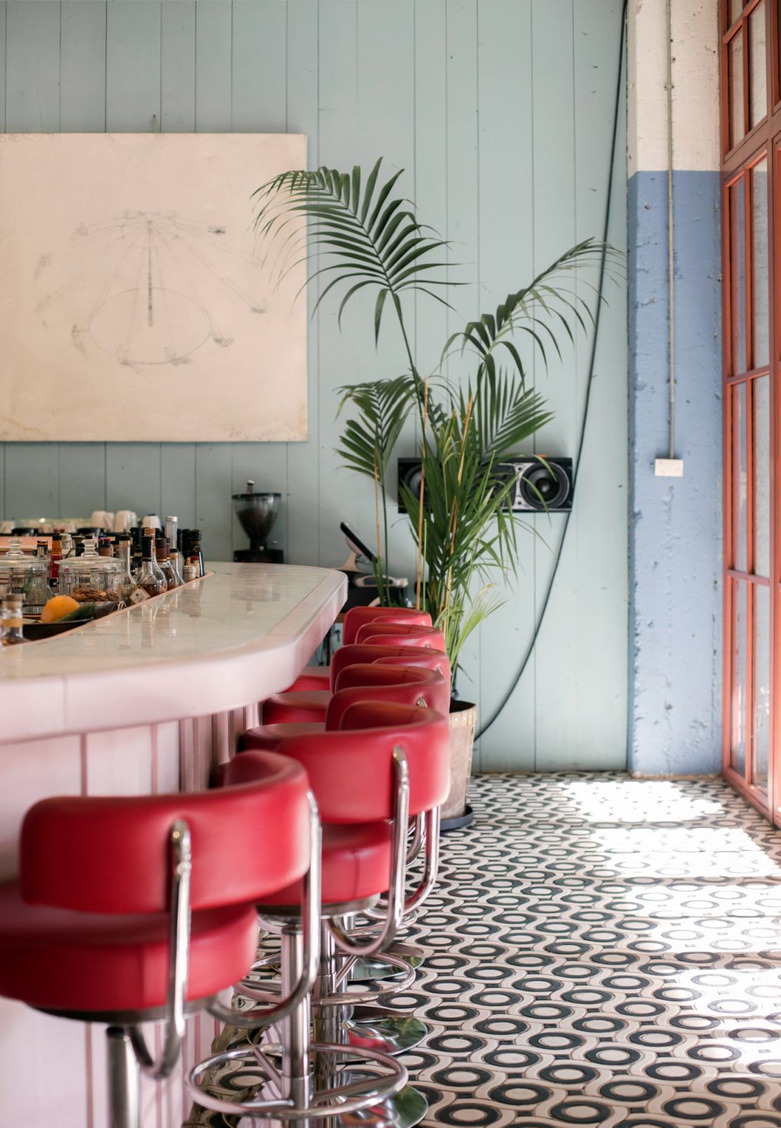 Stamba Chocolaterie & Roastery with its contemporary pink bar counter