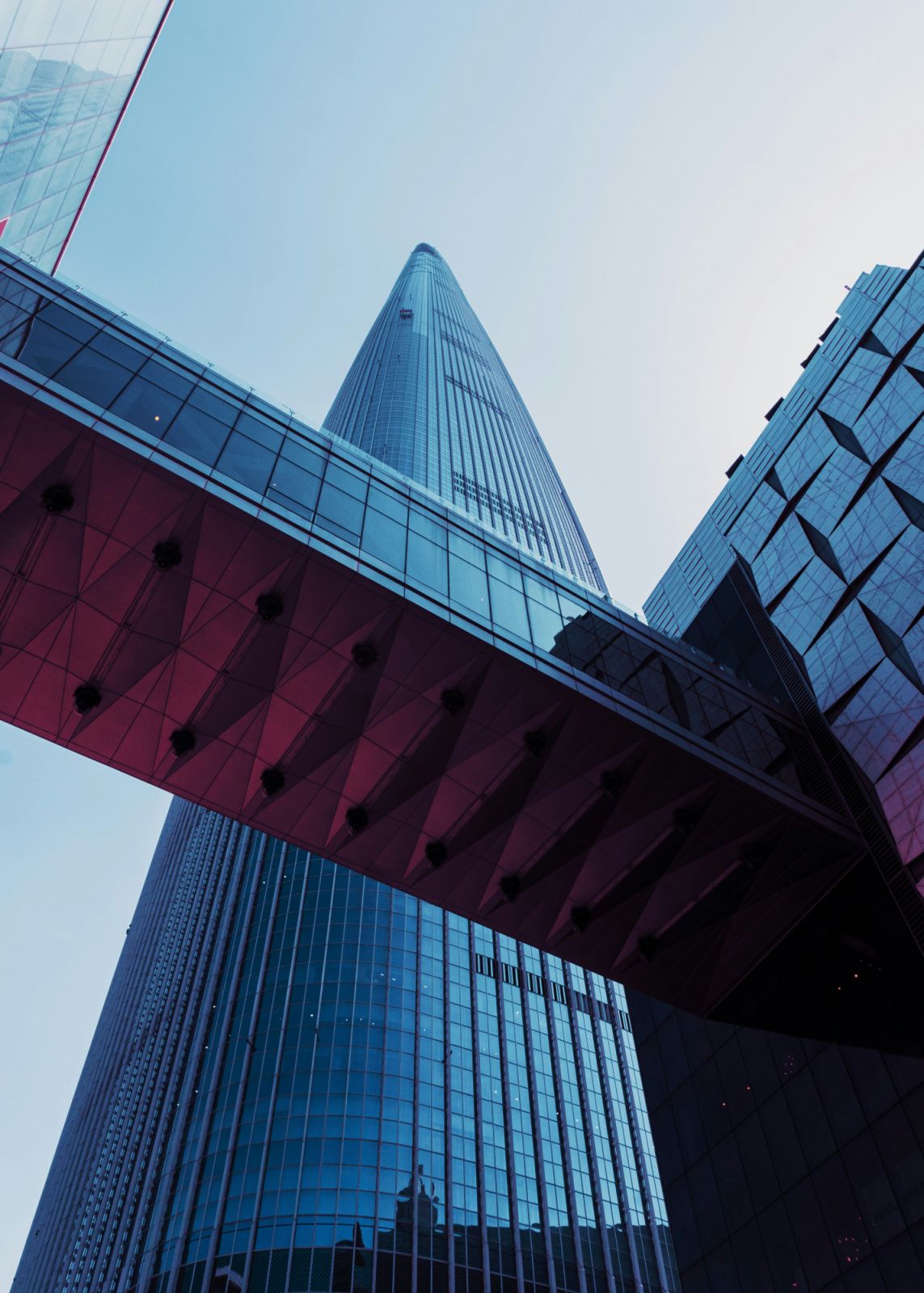 Lotte World Tower, Seoul, Korea (Photo:  Unsplash/(っ◔◡◔)っ Clement)