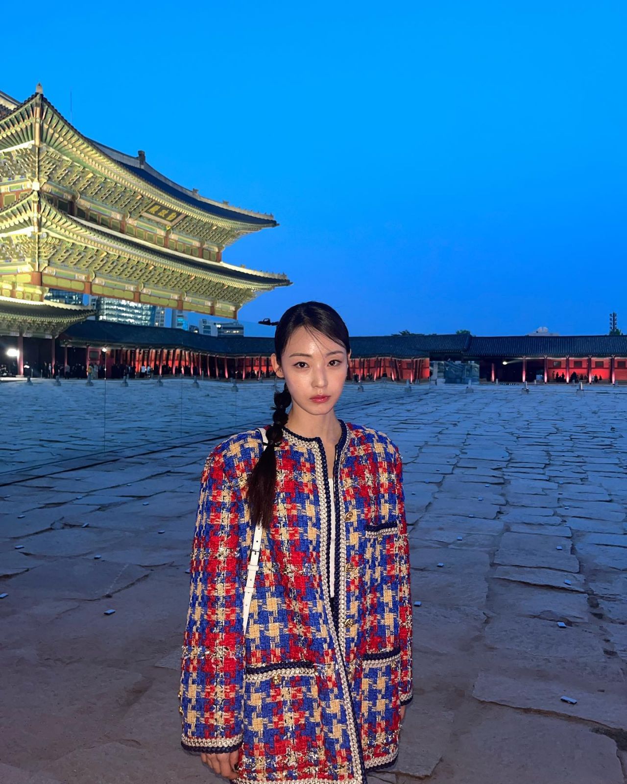 全少妮身穿Gucci造型。(Photo: Instagram @somewheregreeny)