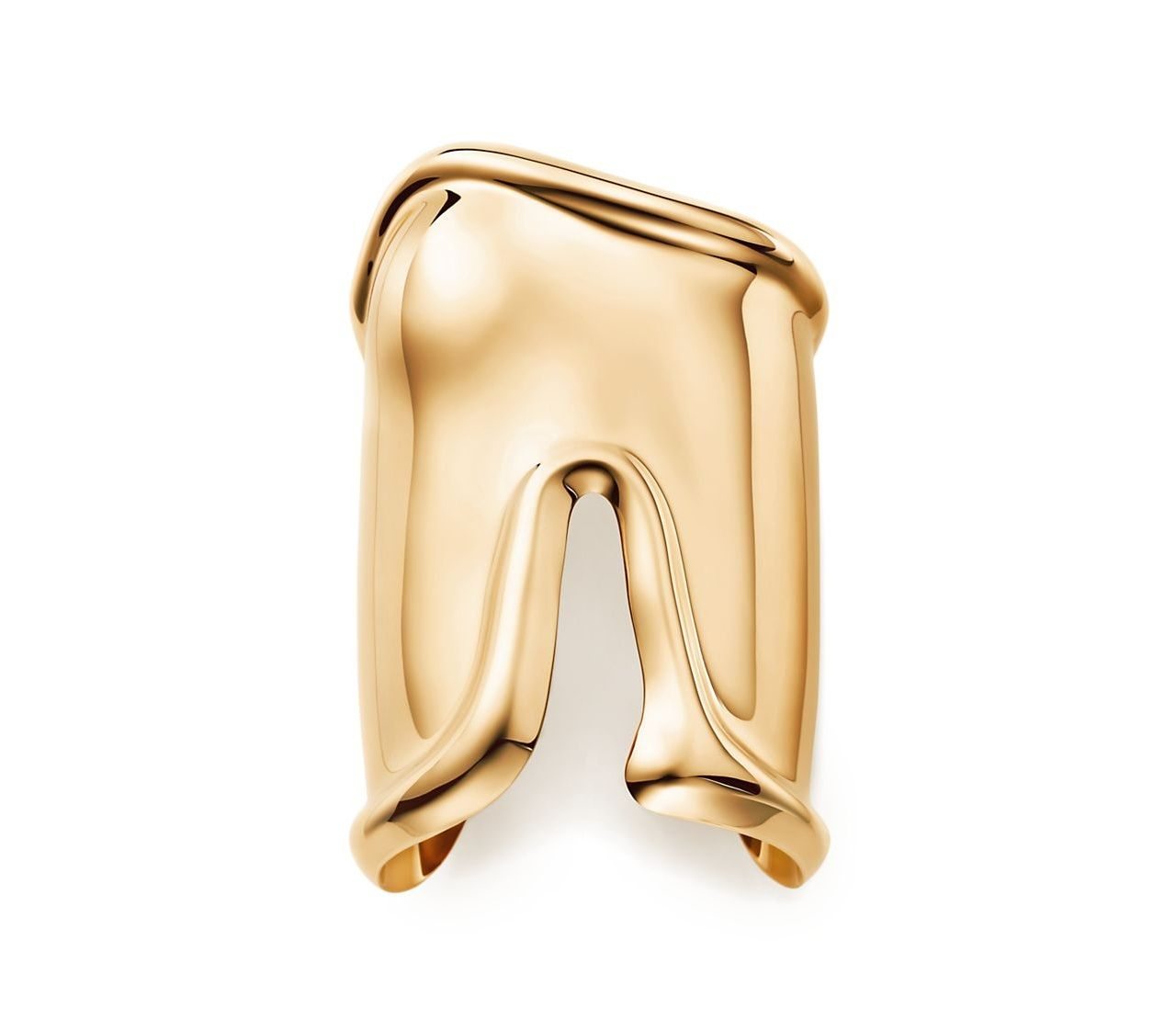 由Elsa Pretti所創作的Bone Cuff黃金銬式手鐲。（Photo: Tiffany & Co.）