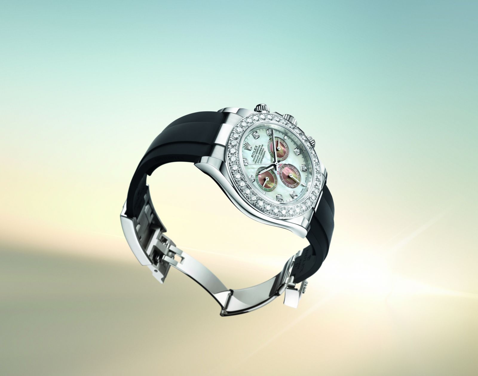 Oyster Perpetual Cosmograph Daytona with white mother-of-pearl dial