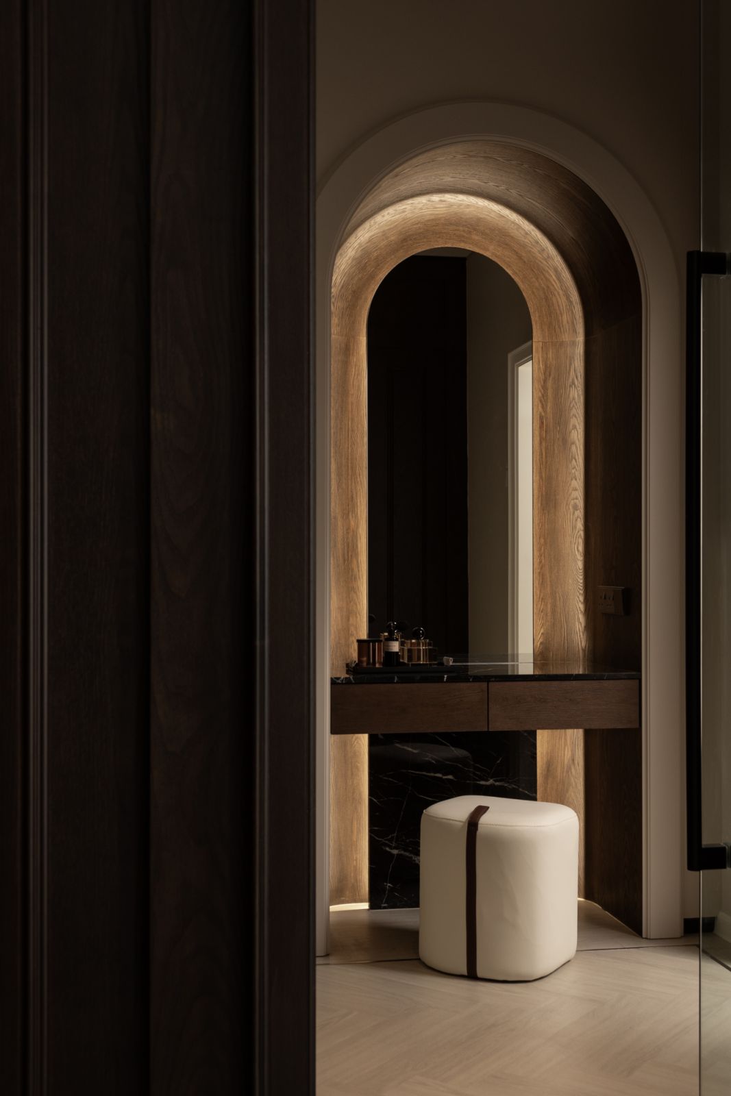 An arched vanity table