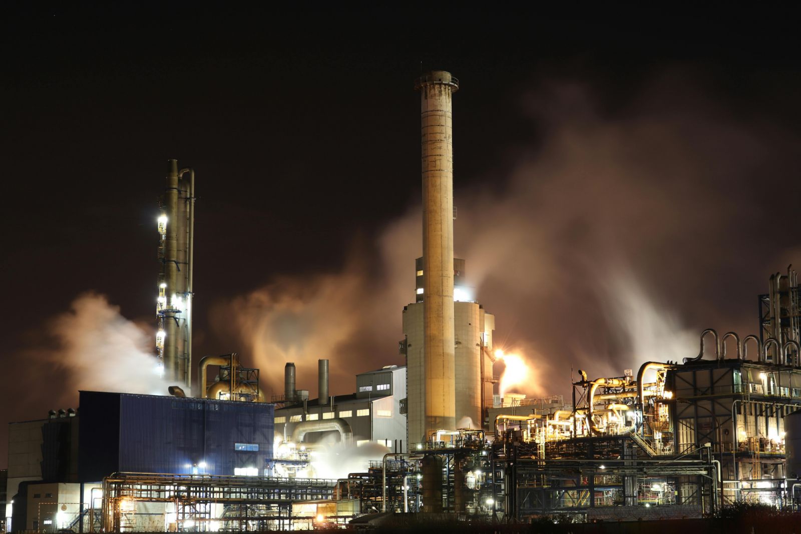 Energy and Power (Photo: Loïc Manegarium/Pexels)