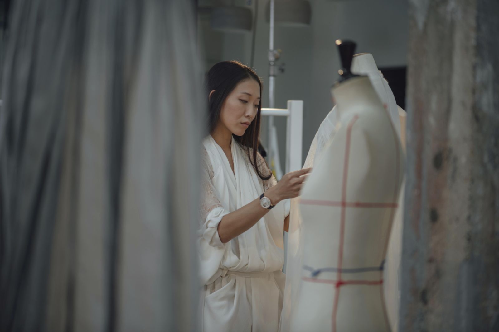 Yiqing Yin
