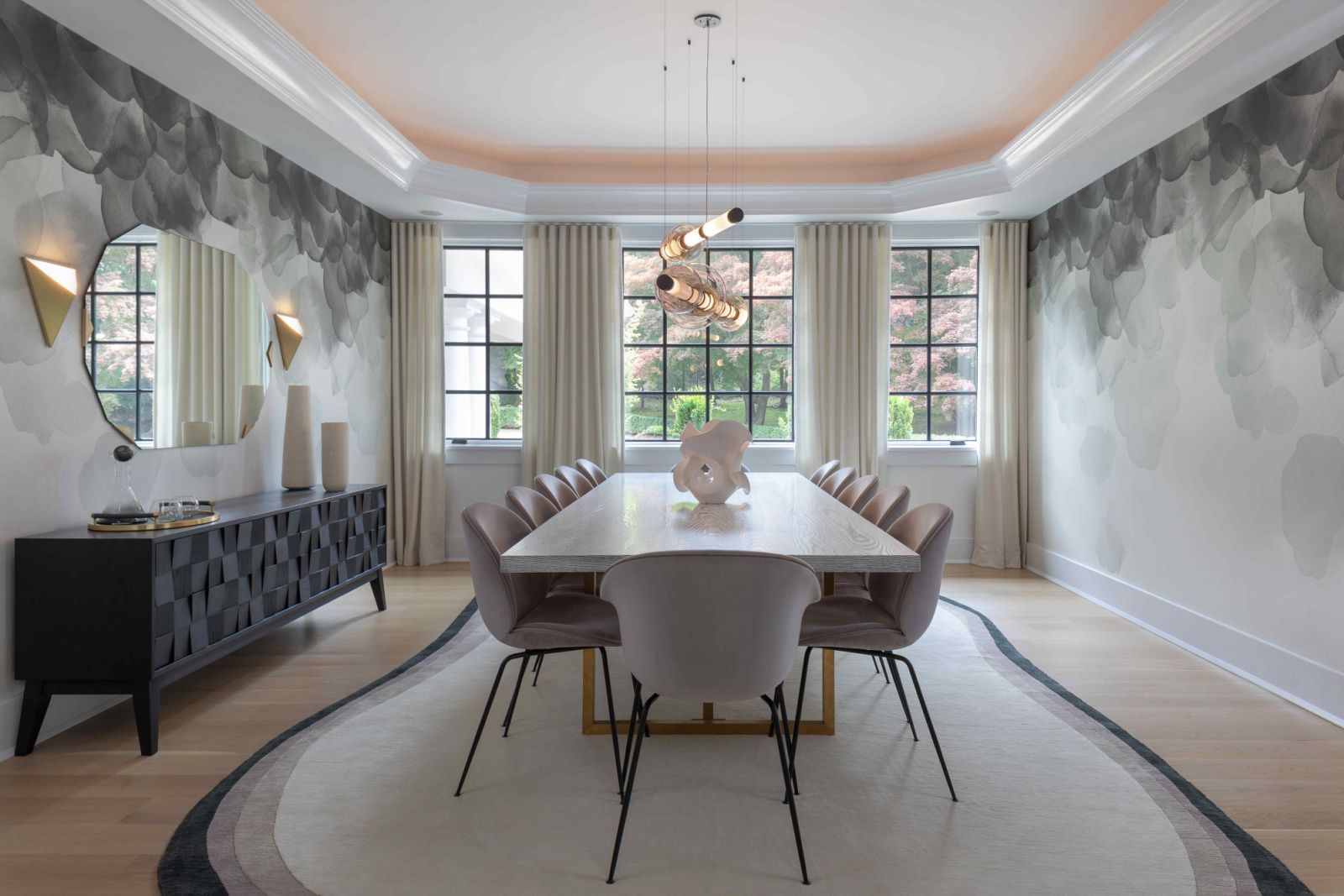 The dining room is classic Parisian chic in a Mediterranean setting