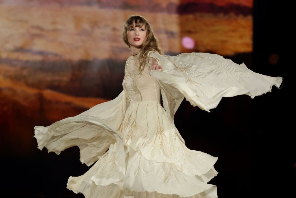 SINGAPORE, SINGAPORE - MARCH 02: EDITORIAL USE ONLY. NO BOOK COVERS Taylor Swift performs during "Taylor Swift | The Eras Tour" at the National Stadium on March 02, 2024 in Singapore. (Photo by Ashok Kumar/TAS24/Getty Images for TAS Rights Management)