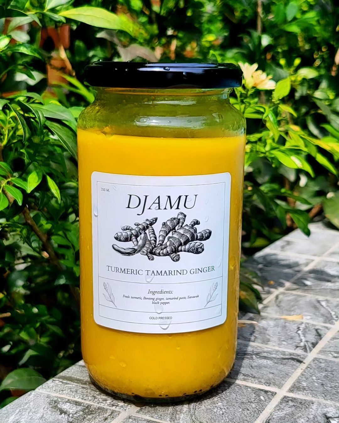 Turmeric, tamarind, and ginger jamu (Photo: Instagram / @djamu.life)