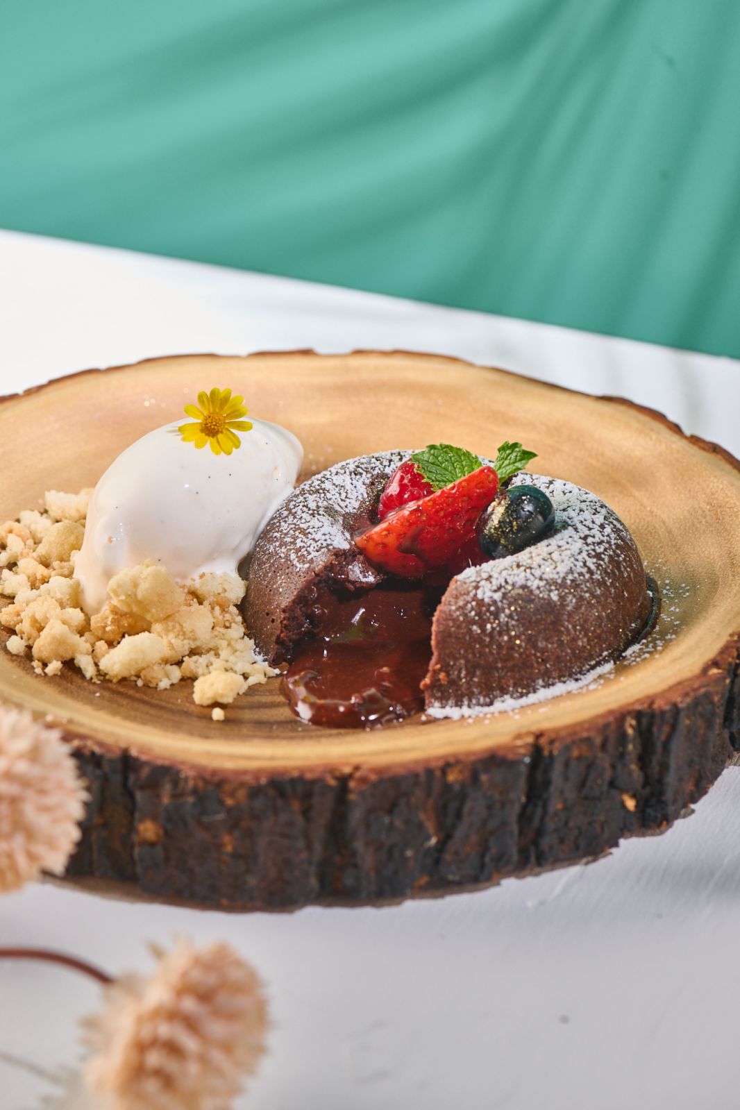 grand crus chocolate lava & Madagascar vanilla homemade ice cream