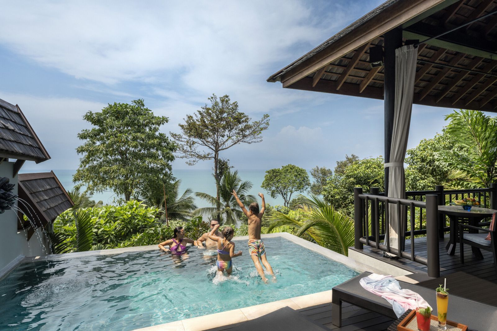 Family Pool Villa
