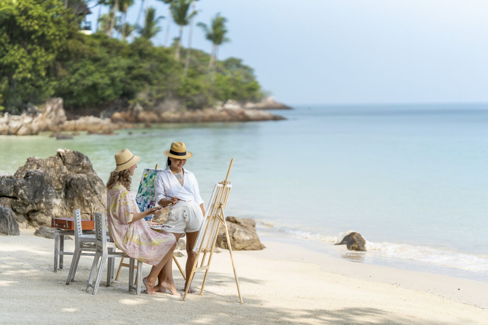 Painting at the beach
