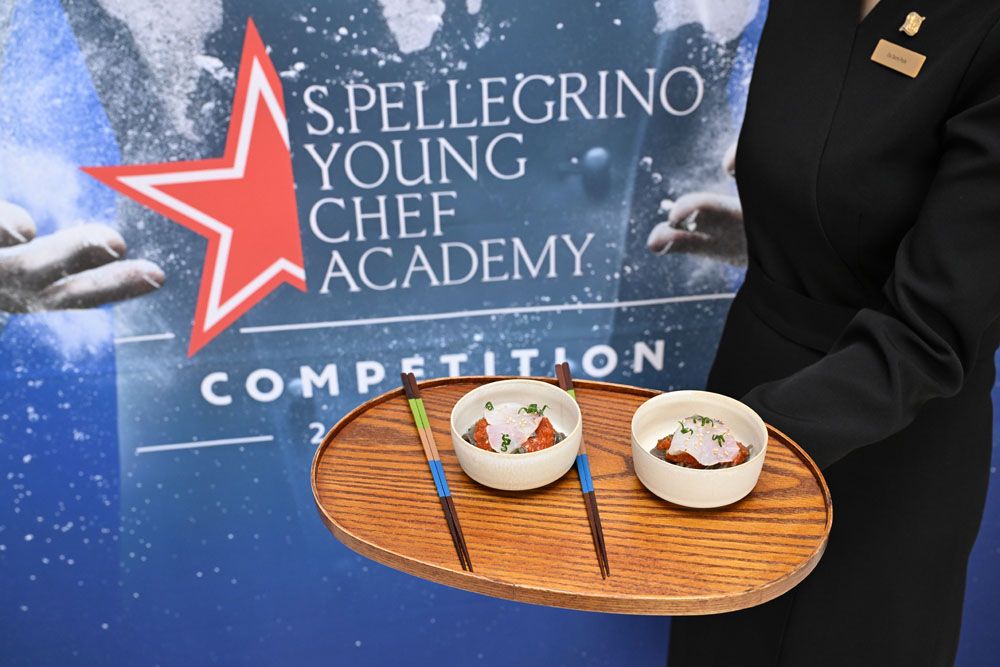 Canapes served before lunch