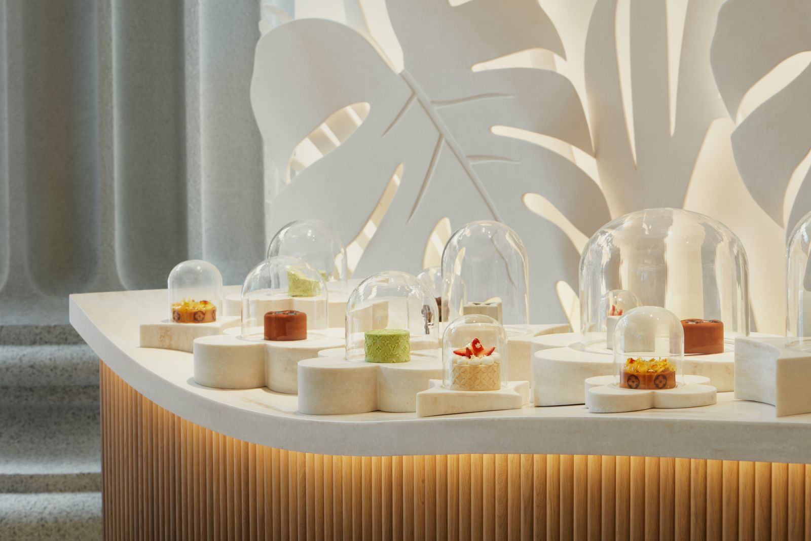 Sweets on display at Lé Café Louis Vuitton