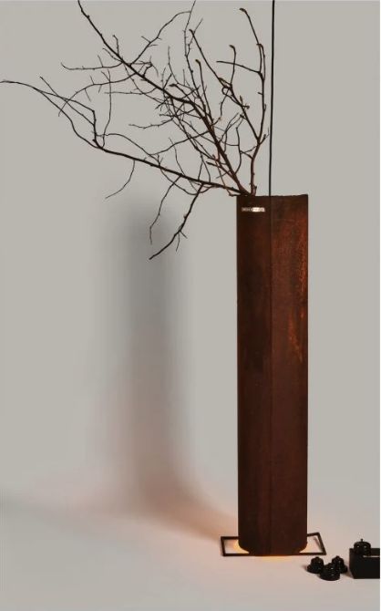 “Loewe Lamps” ผลงานการดีไซน์ของ Akiko Hirai  (ภาพ: LOEWE)