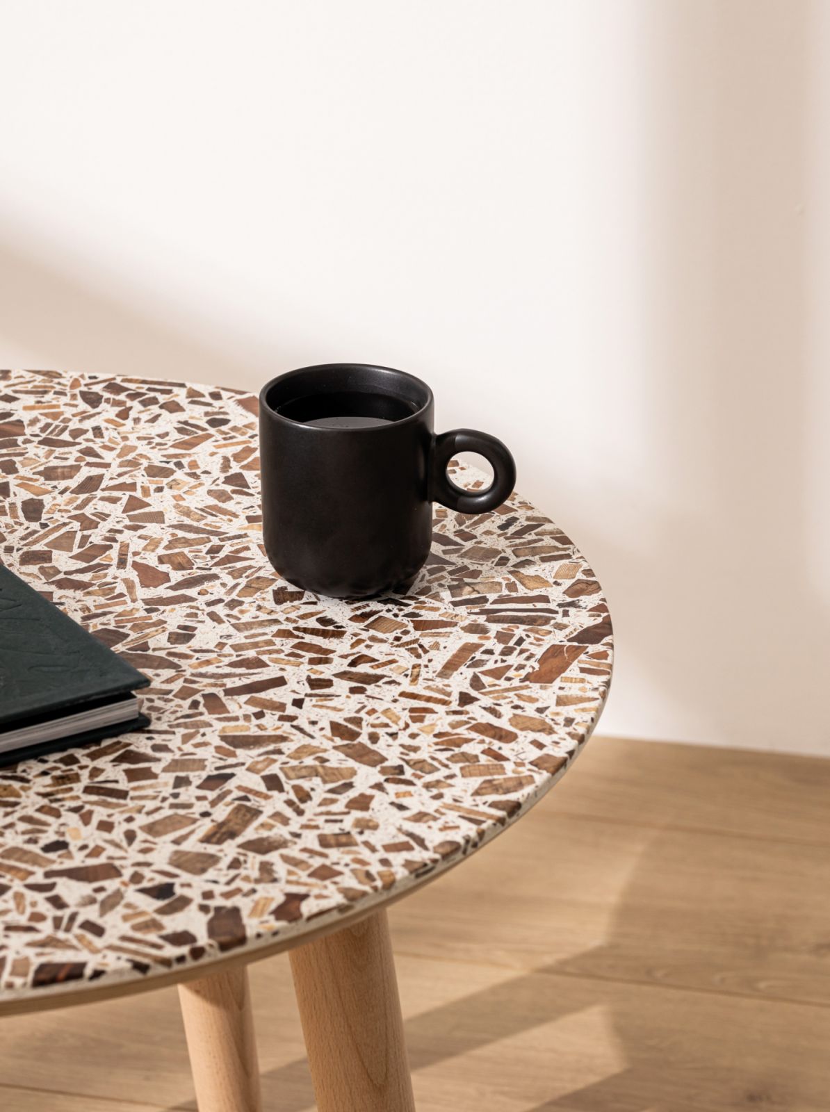 The wood-waste surfaces from Foresso are available in various colourways